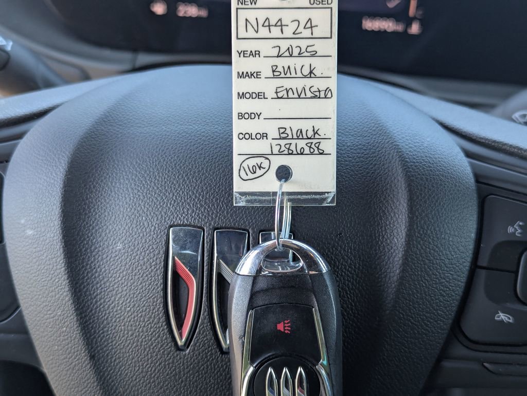 Used 2025 Buick Envista Preferred FWD image 35