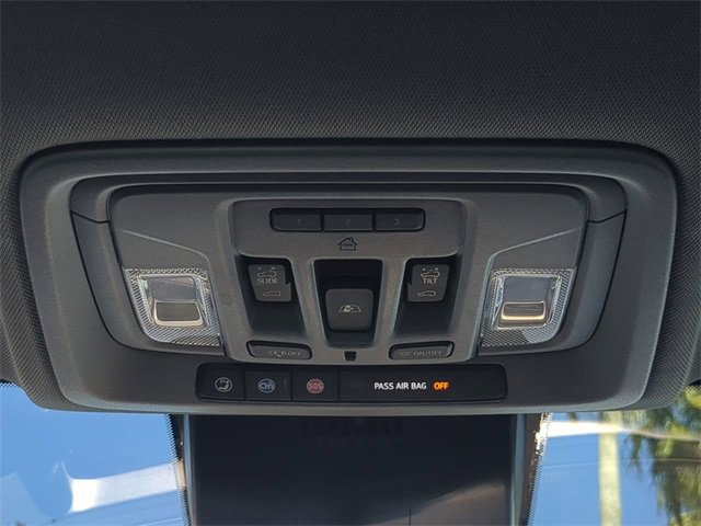 Used 2024 GMC Sierra 2500 Denali w/ Denali Reserve Package image 25