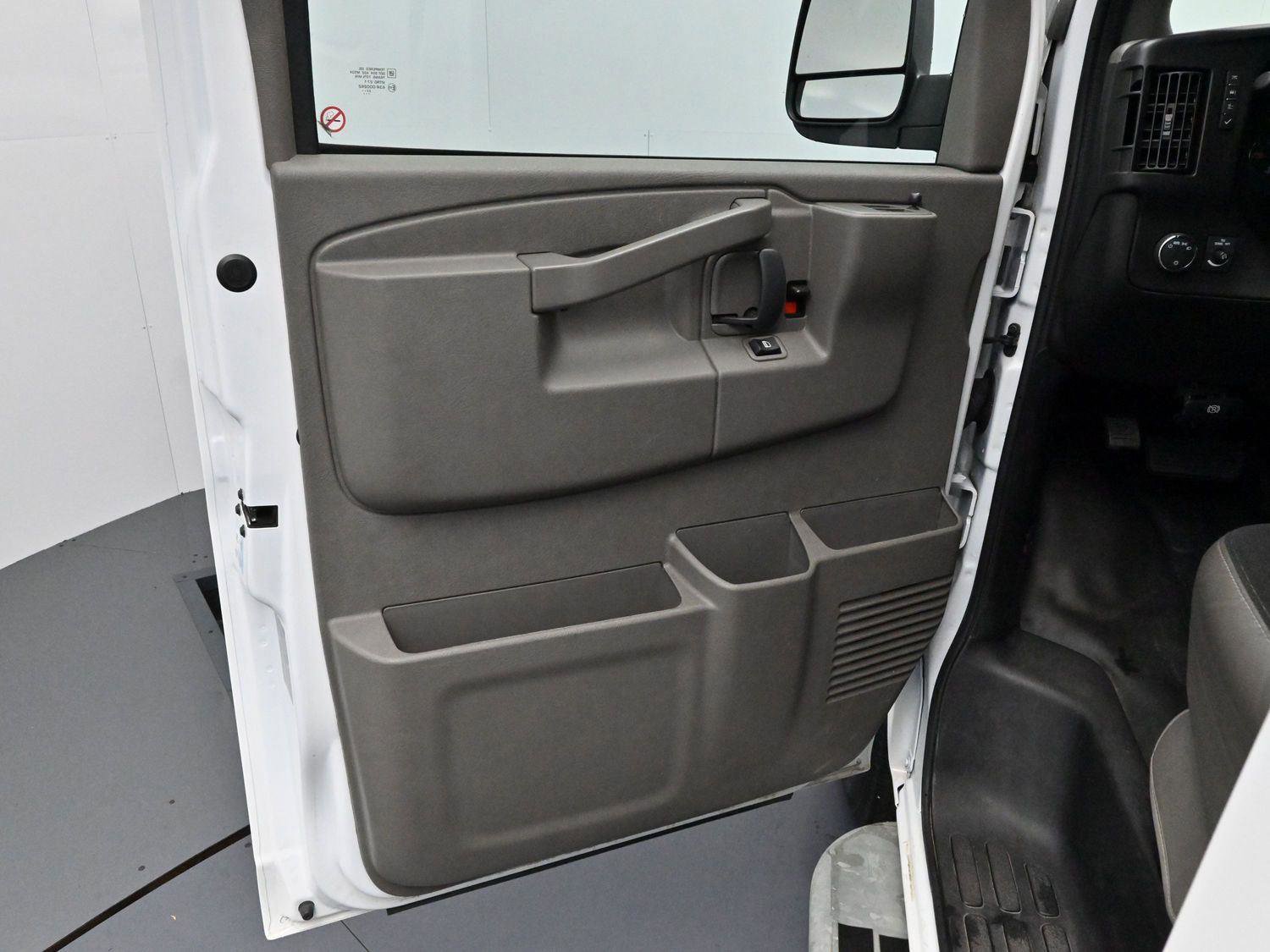 Used 2024 GMC Savana 2500 w/ Driver Convenience Package image 11