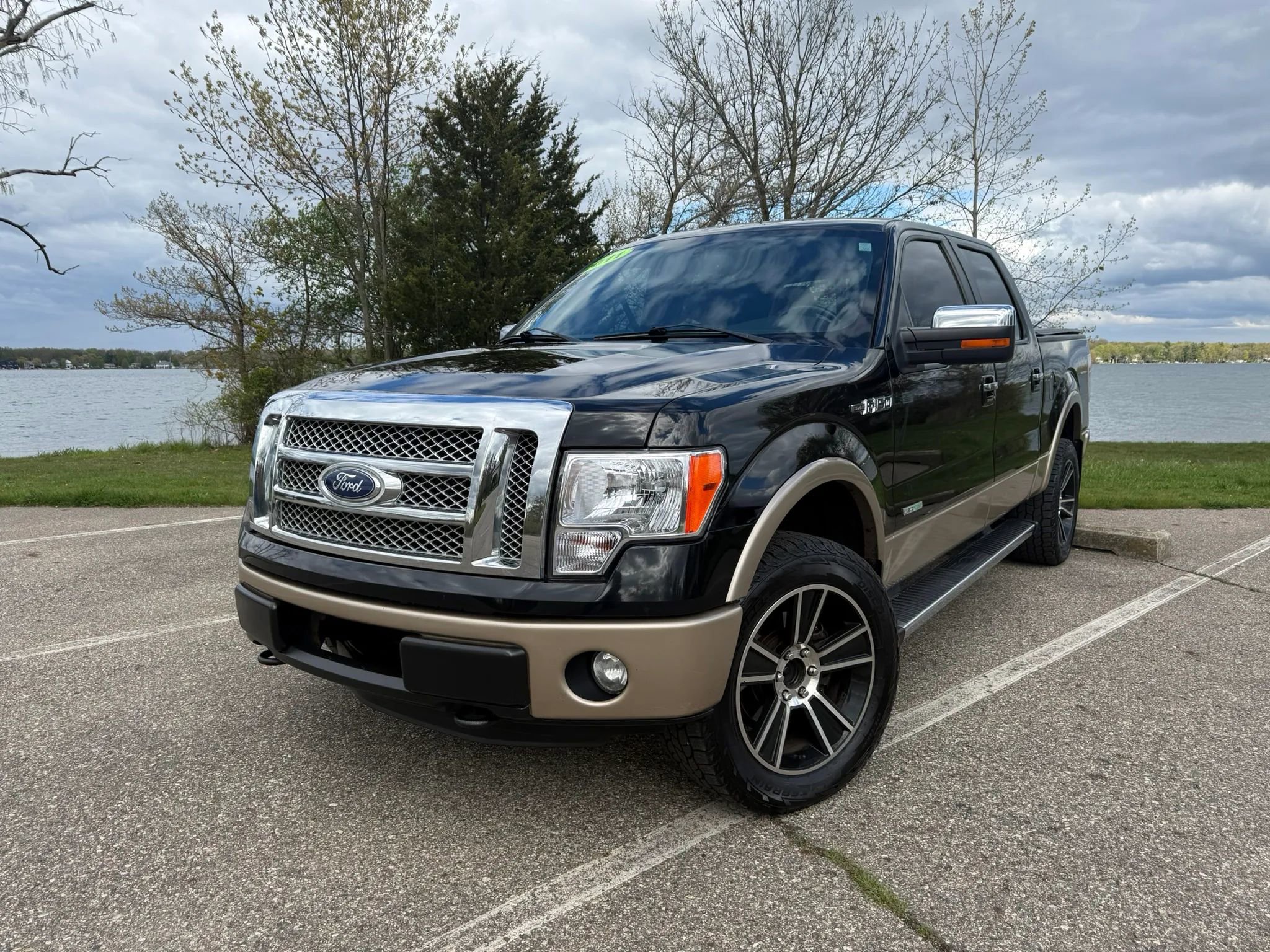 Used 2011 Ford F150 Lariat w/ Lariat Chrome Pkg AWD/4WD image 1