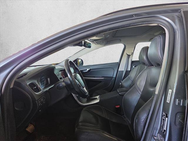 Used 2018 Volvo V60 T5 Dynamic w/ Vision Package AWD/4WD image 14