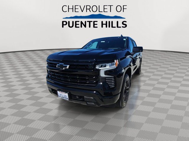 Used 2024 Chevrolet Silverado 1500 RST w/ Convenience Package II AWD/4WD image 3