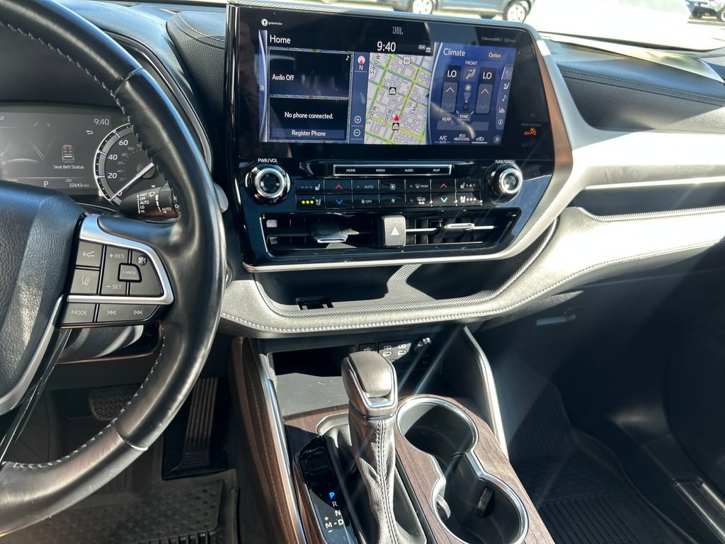 Used 2022 Toyota Highlander Platinum AWD/4WD image 20