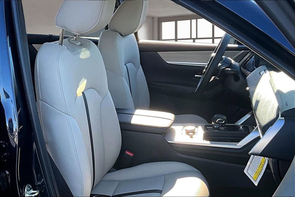 New 2026 MAZDA CX-90 3.3 Turbo w/ Preferred Package image 13