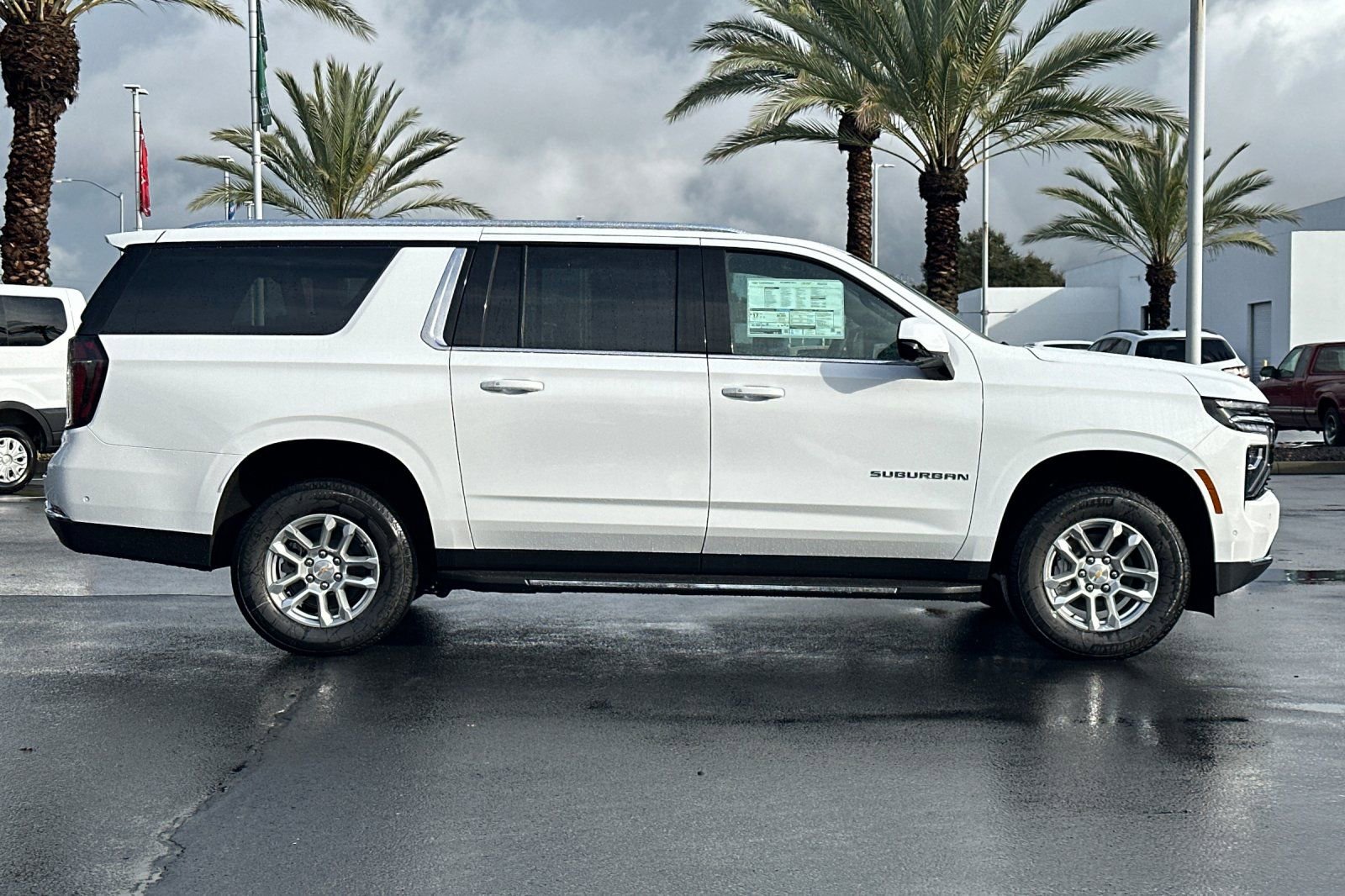 New 2026 Chevrolet Suburban LS image 2