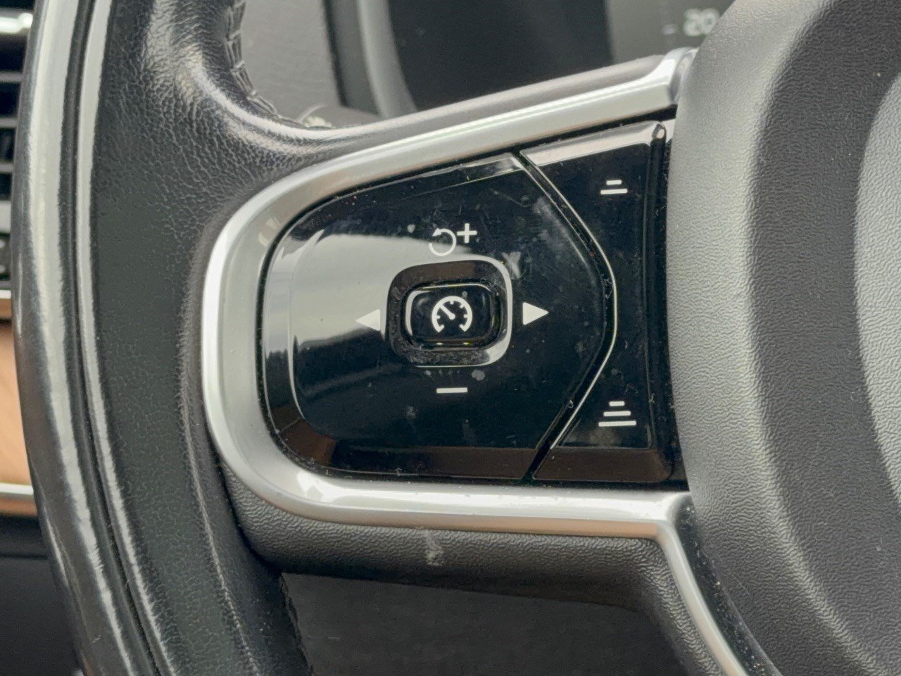 Used 2018 Volvo XC90 T6 Inscription AWD/4WD image 18