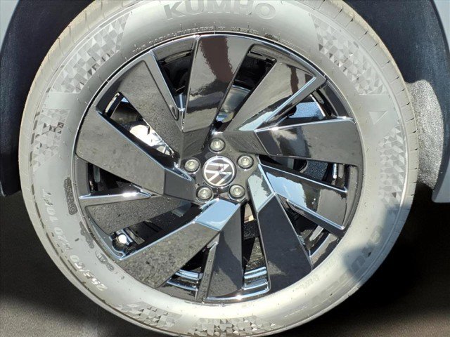 New 2026 Volkswagen Atlas SE image 12