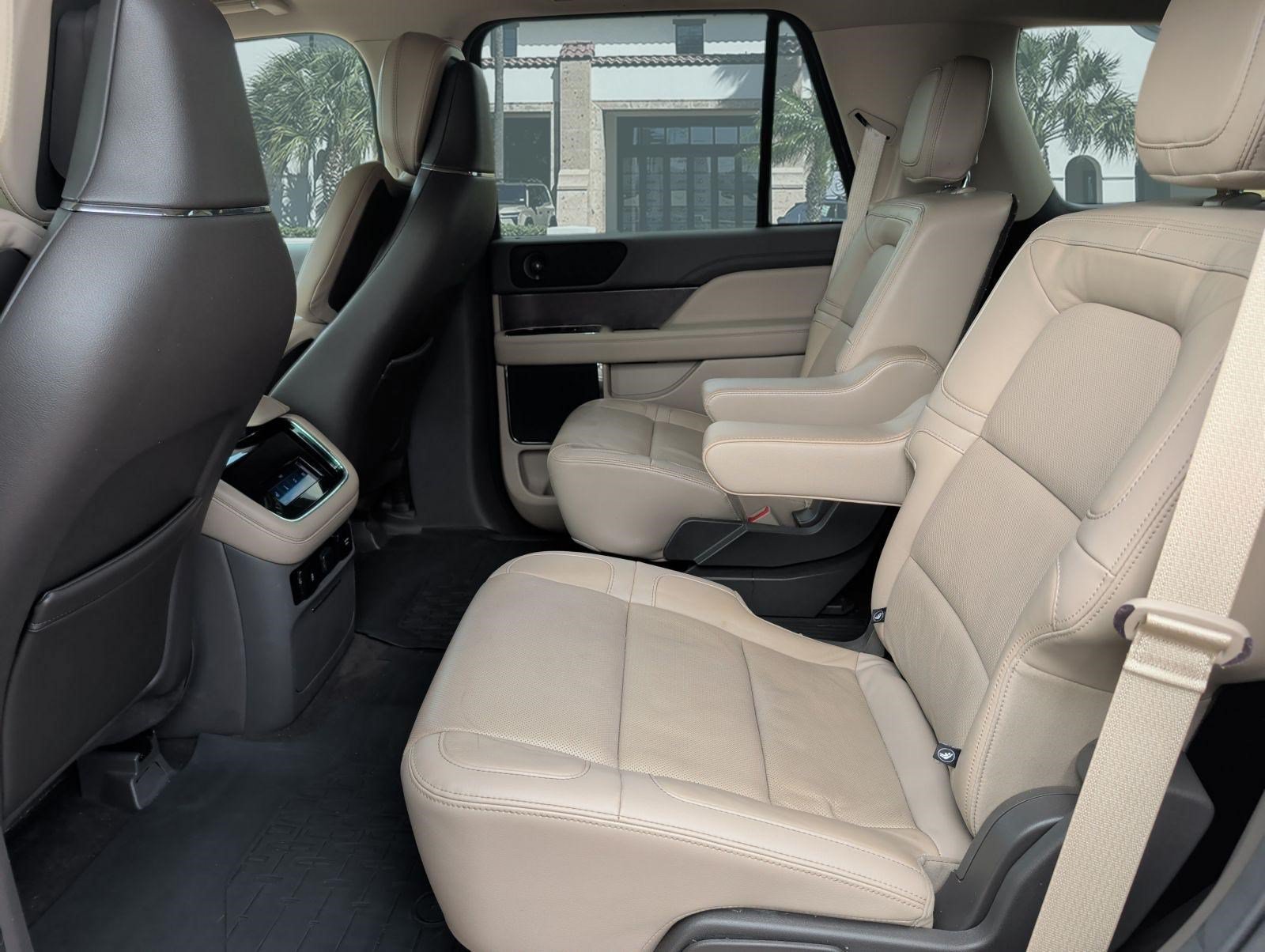 Used 2023 Lincoln Navigator Reserve AWD/4WD image 25