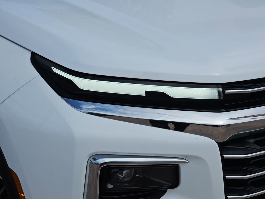 Used 2025 Chevrolet Traverse LT FWD image 36