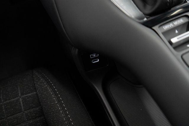 New 2026 Honda HR-V LX image 27