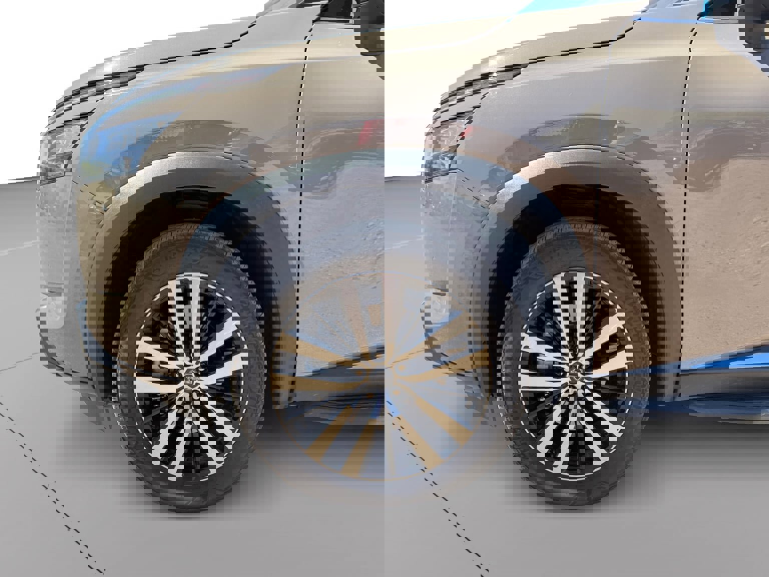 Used 2023 Nissan Pathfinder Platinum w/ Lighting Package (N93) image 8