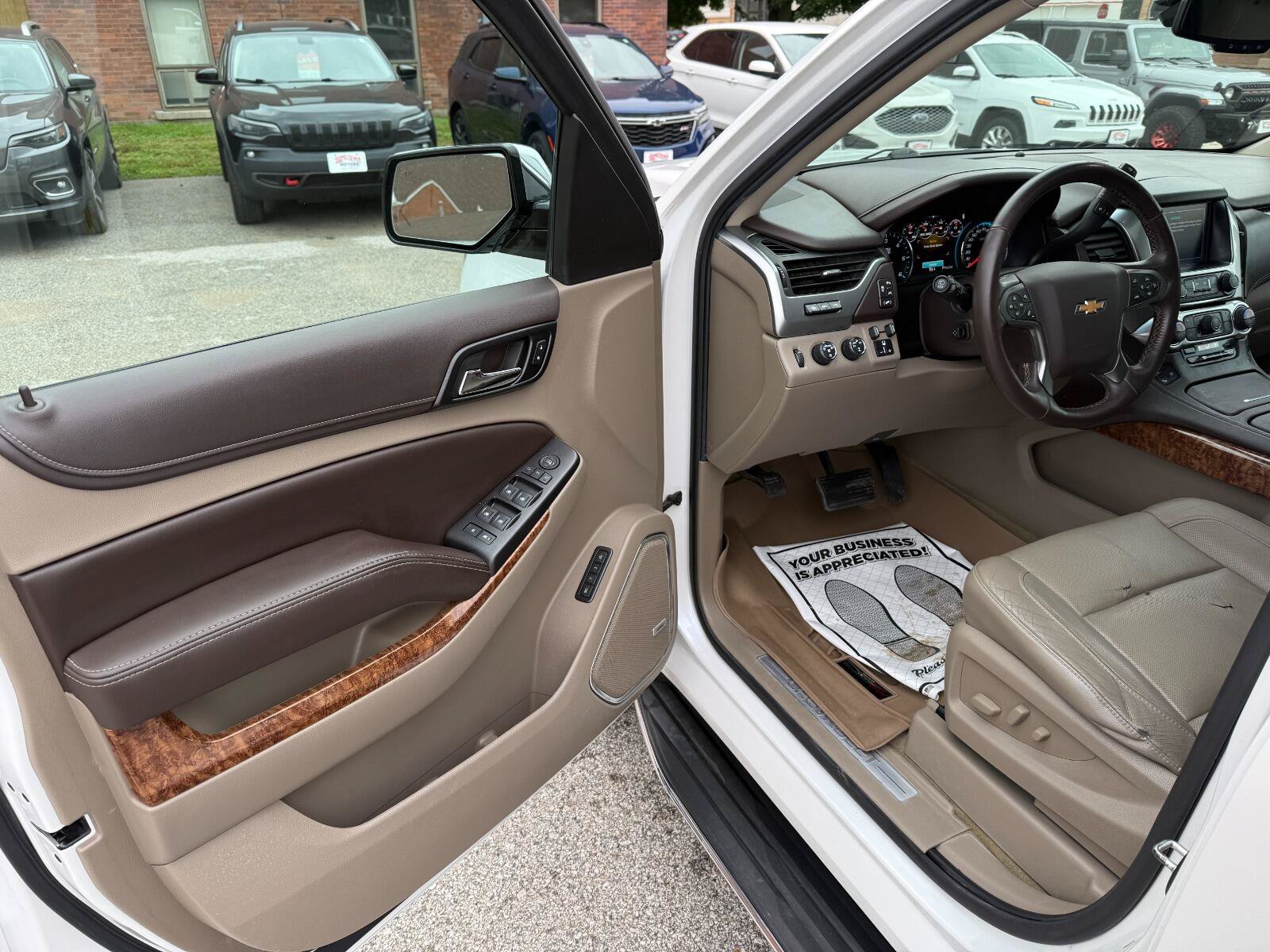 Used 2016 Chevrolet Suburban LTZ AWD/4WD image 9