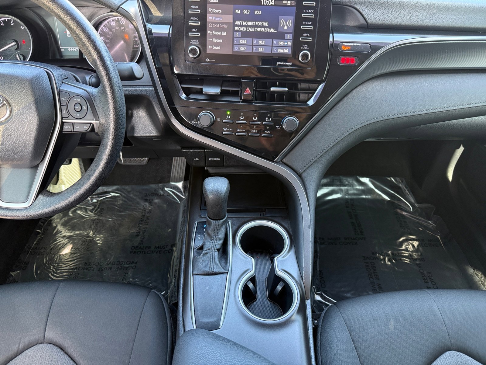 Used 2021 Toyota Camry LE image 11