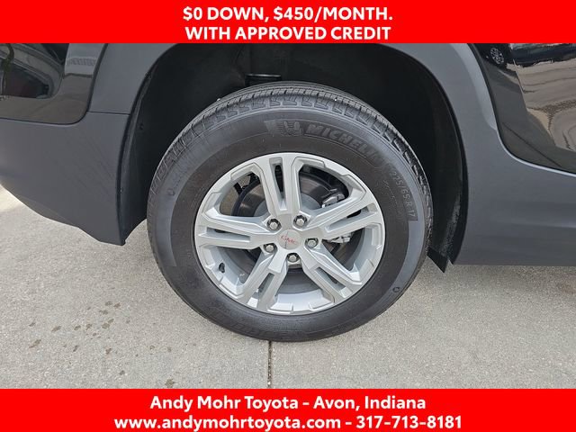 Used 2024 GMC Terrain SLE image 35