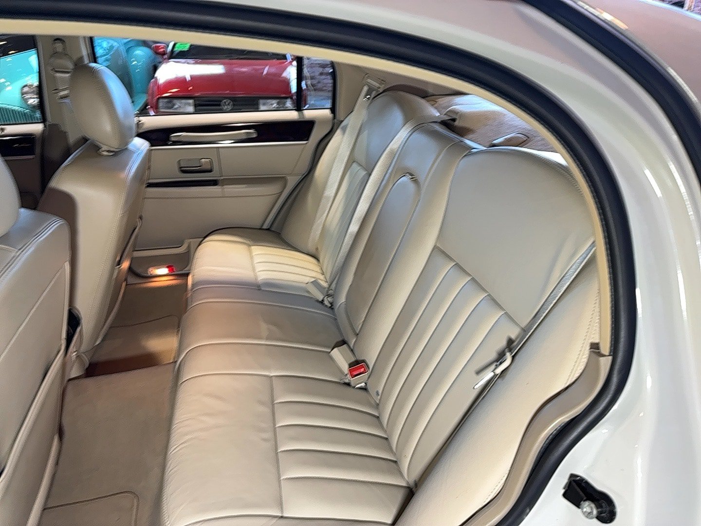 Used 2007 Lincoln Town Car Signature RWD image 61