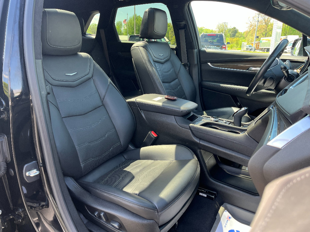 Used 2023 Cadillac XT5 Premium Luxury w/ Platinum Package AWD/4WD image 18