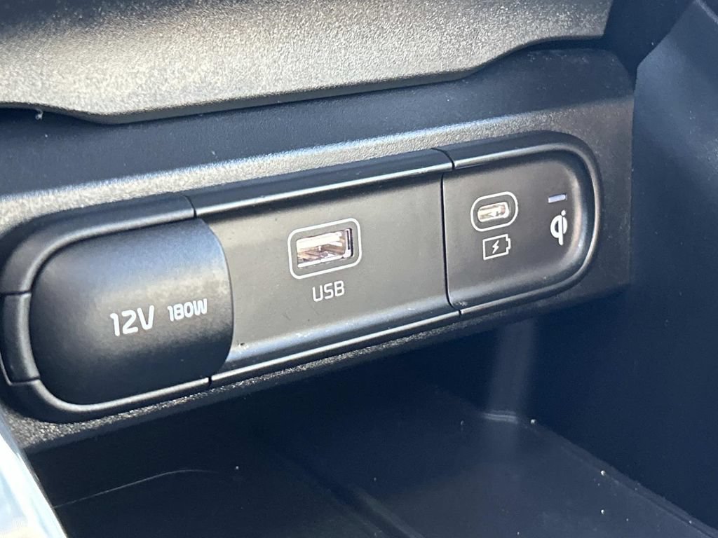 Used 2025 Kia Telluride S AWD/4WD image 35