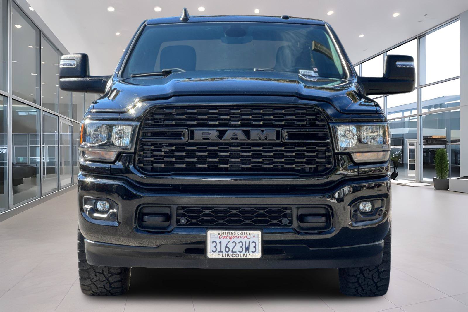 Used 2023 RAM 2500 Big Horn w/ Night Edition AWD/4WD image 9