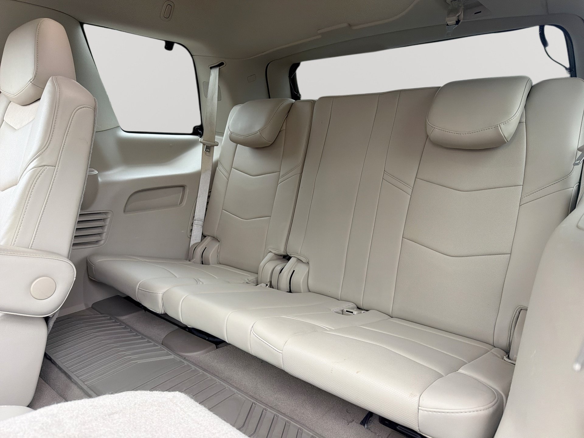 Used 2018 Cadillac Escalade Luxury RWD image 27