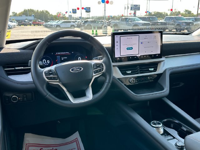 Certified 2026 Ford Explorer Active AWD/4WD image 10