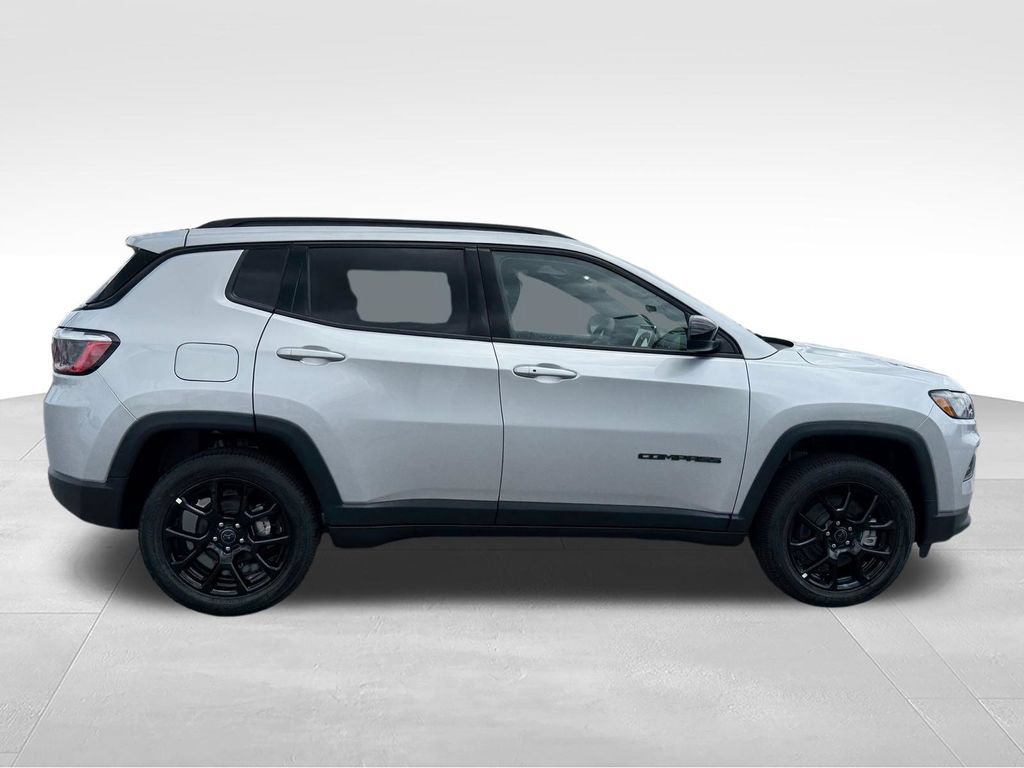 New 2026 Jeep Compass Latitude AWD/4WD image 29
