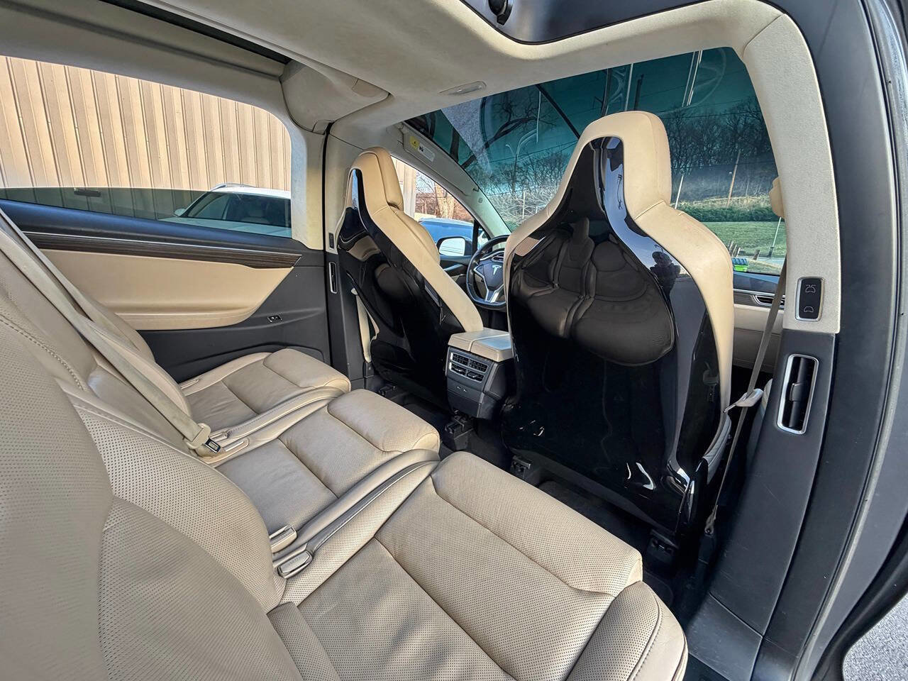 Used 2016 Tesla Model X 60D image 20