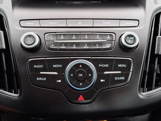 Used 2018 Ford Focus SE FWD image 18