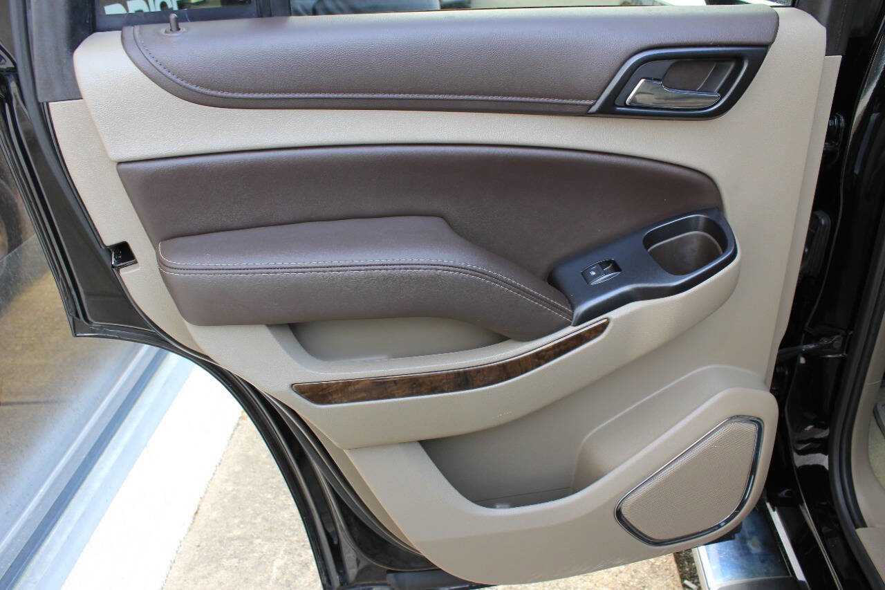 Used 2016 Chevrolet Tahoe LT w/ LT Signature Package image 14