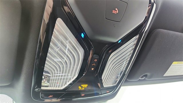 Used 2023 BMW 530e xDrive w/ Premium Package image 57