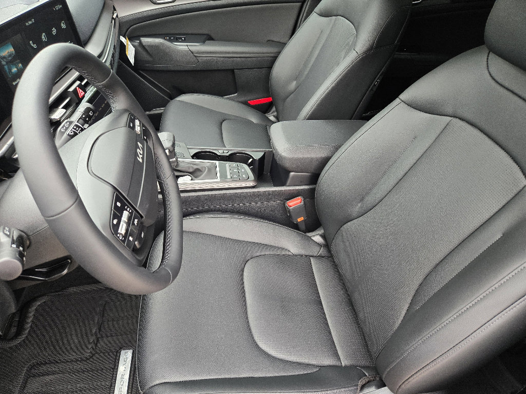 New 2026 Kia Sportage EX w/ EX Panorama Roof Package image 9