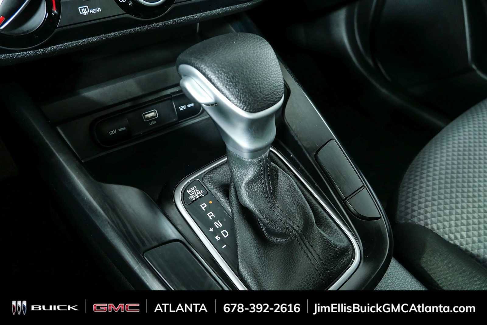 Used 2025 Kia Soul LX FWD image 15