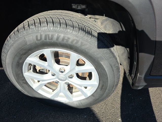 Used 2023 Jeep Grand Cherokee L Limited image 30