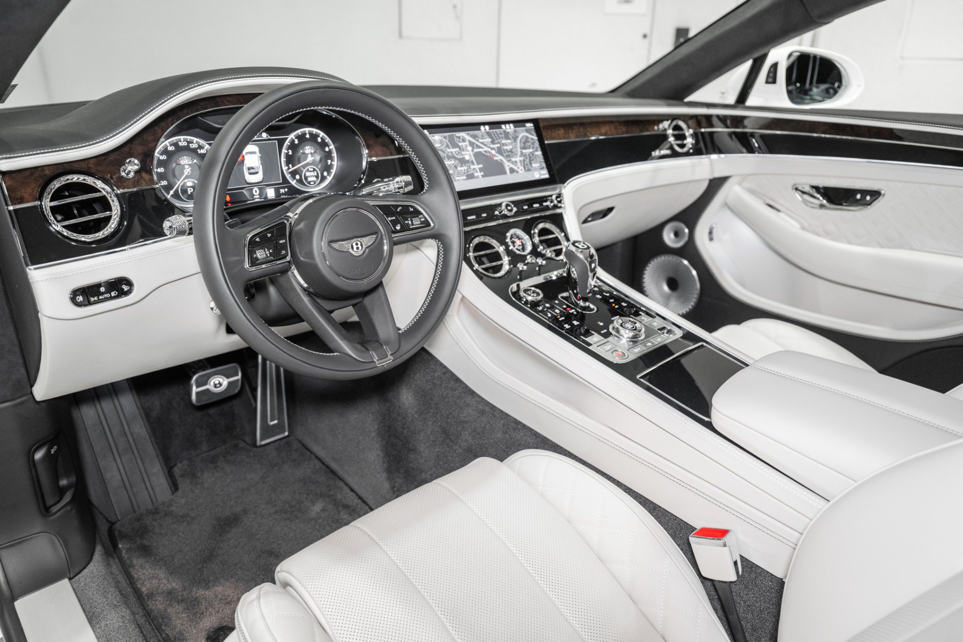Certified 2023 Bentley Continental GT V8 AWD/4WD image 19