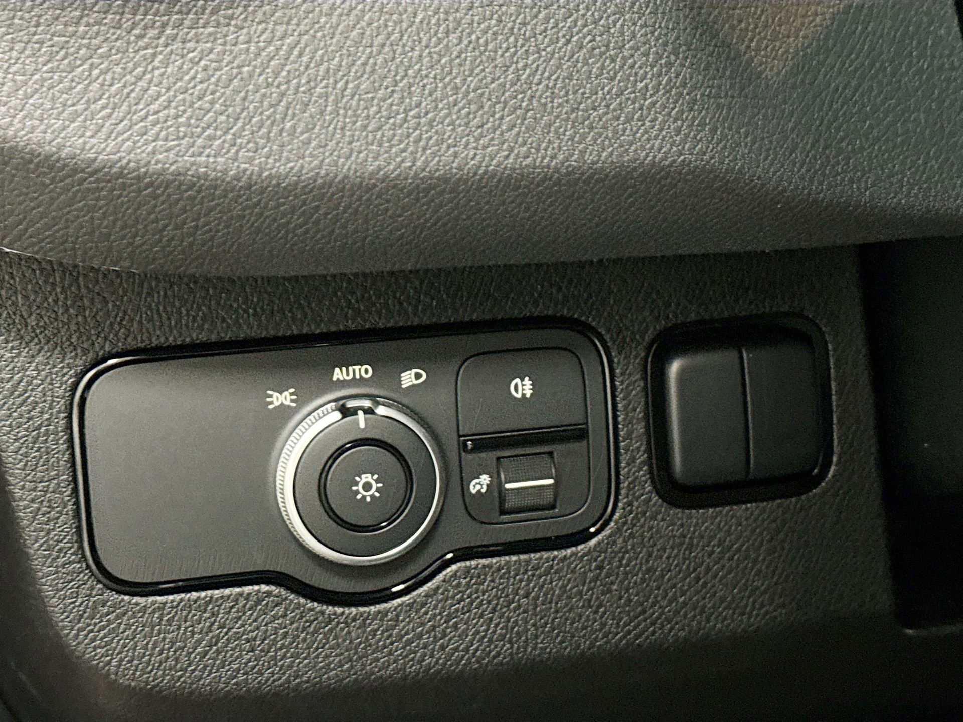 Used 2026 Mercedes-Benz Sprinter 2500 image 11