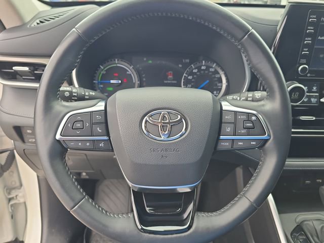 Used 2021 Toyota Highlander XLE image 31