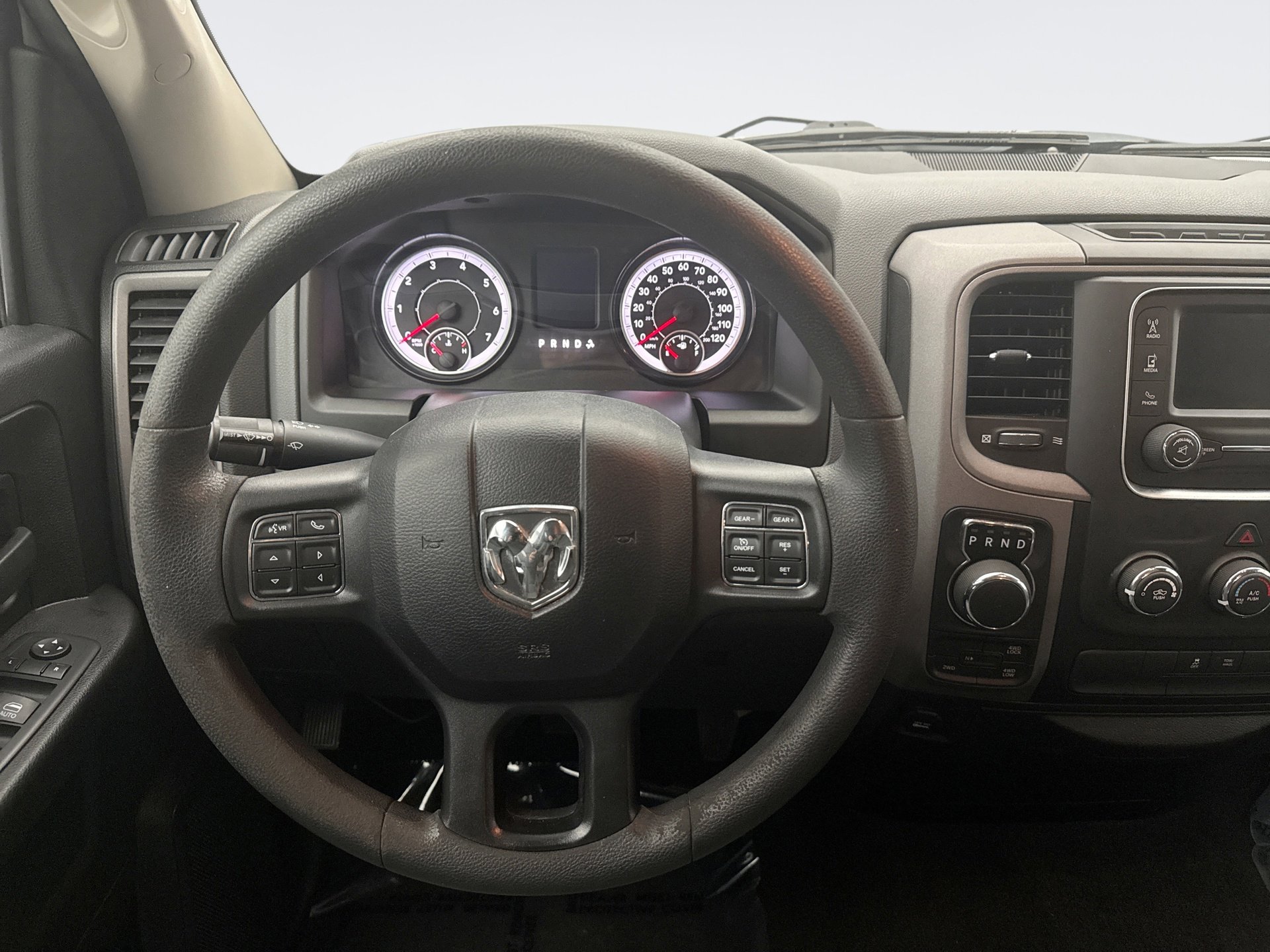 Used 2019 RAM 1500 Express AWD/4WD image 12