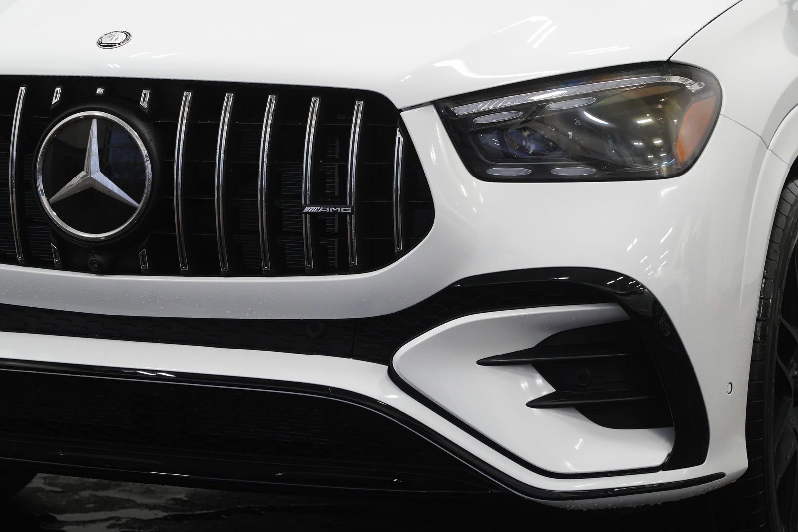 New 2026 Mercedes-Benz GLE 53 AMG 4MATIC Coupe image 11