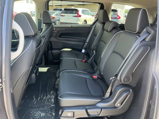 New 2026 Honda Odyssey Touring image 18