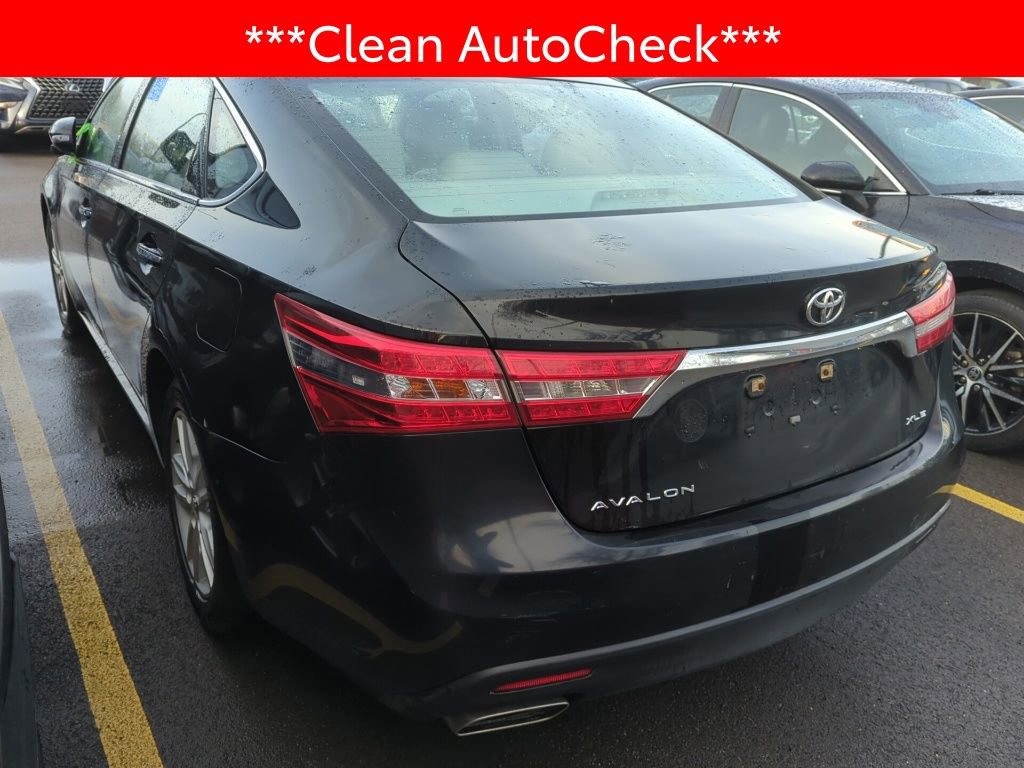 Used 2015 Toyota Avalon XLE Premium image 4