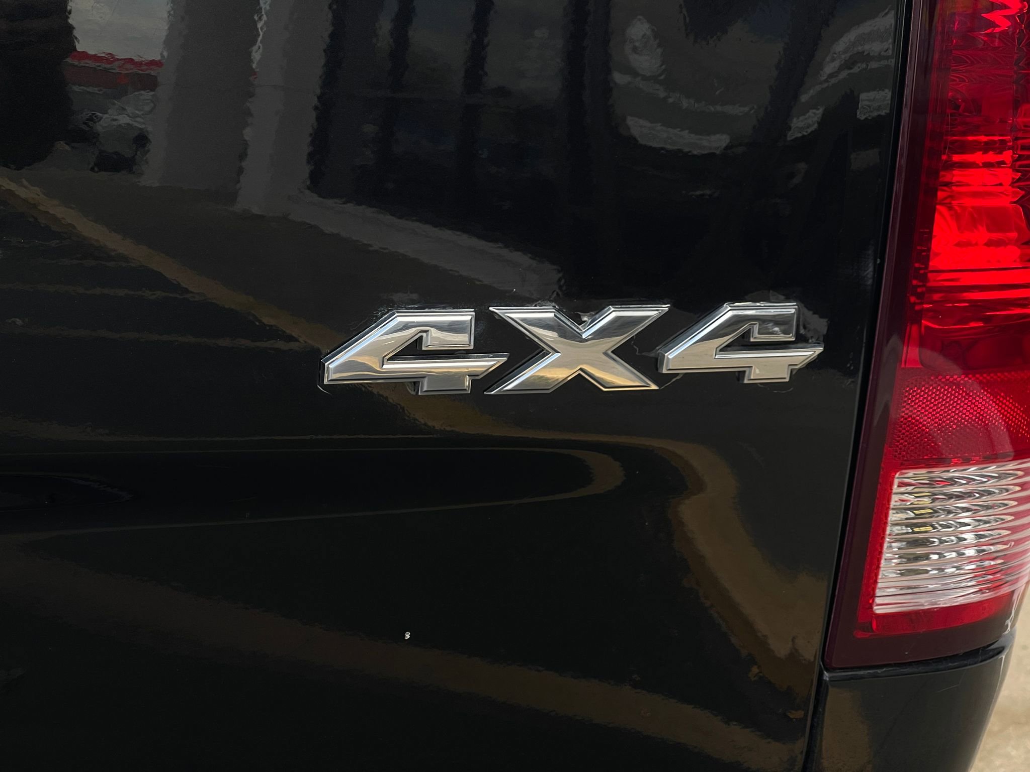 Used 2018 RAM 3500 Big Horn w/ Sport Appearance Group AWD/4WD image 36
