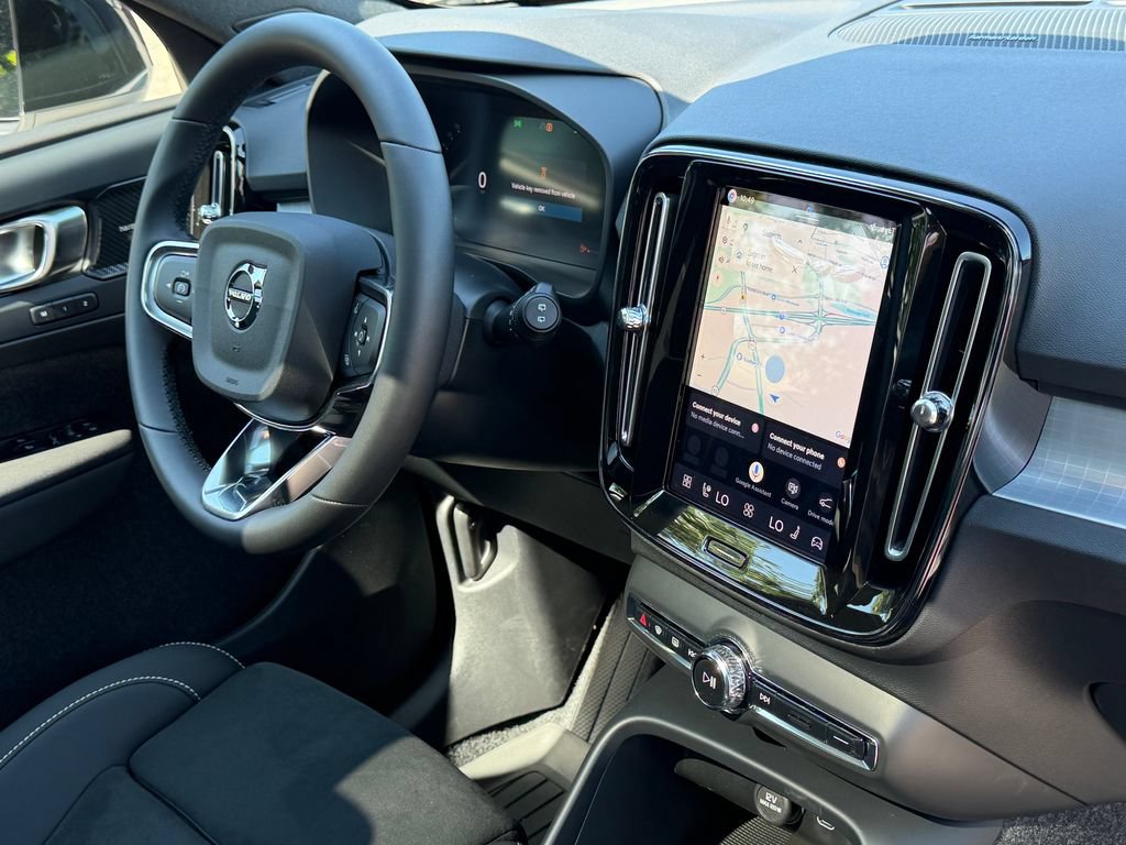 New 2026 Volvo XC40 B5 Ultra w/ Protection Package Premier AWD/4WD image 7