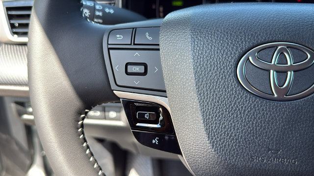 Used 2026 Toyota Camry SE FWD image 22