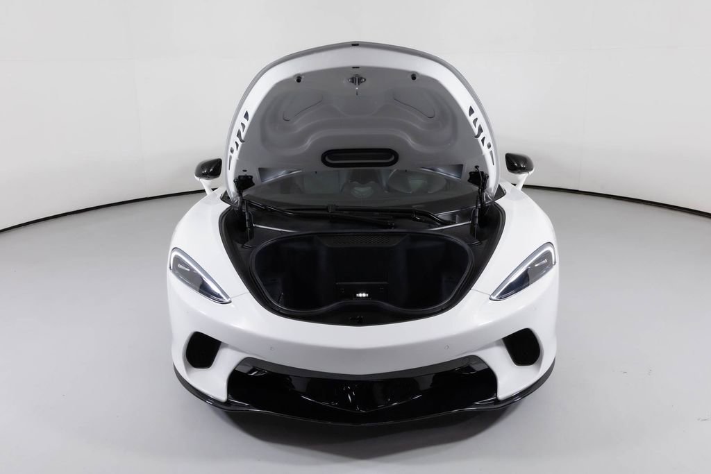 Used 2022 McLaren GT image 8