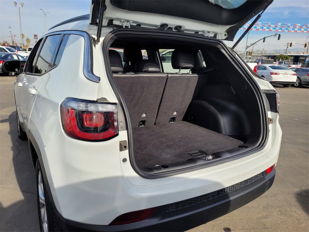 Used 2024 Jeep Compass Latitude image 26