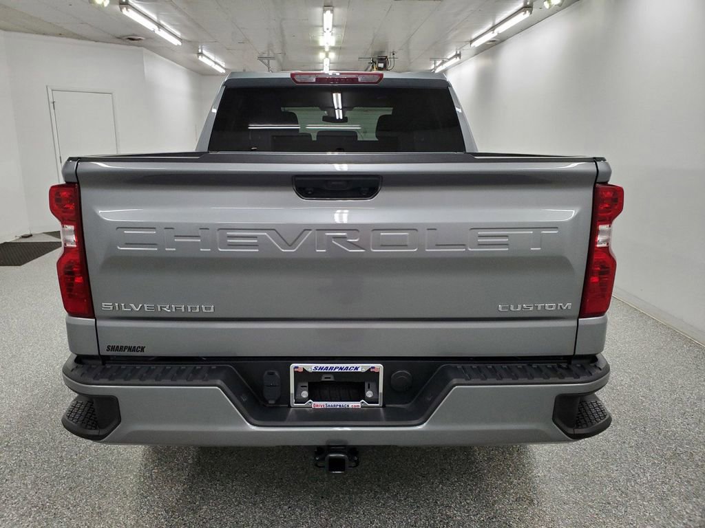 Used 2024 Chevrolet Silverado 1500 Custom image 5