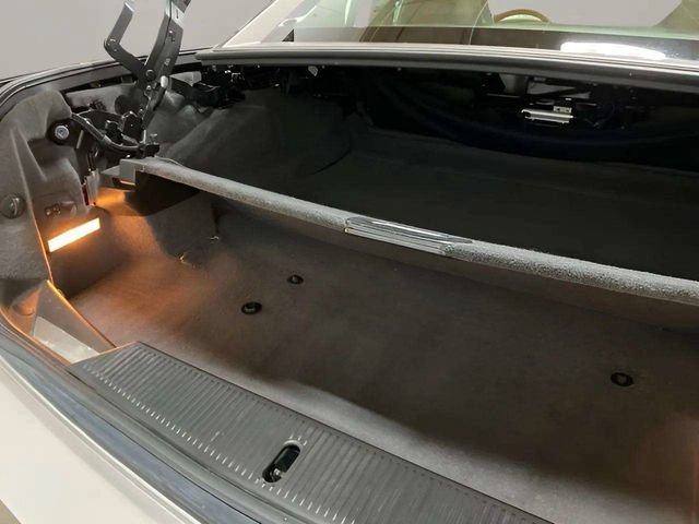 Used 2005 Cadillac XLR RWD image 20