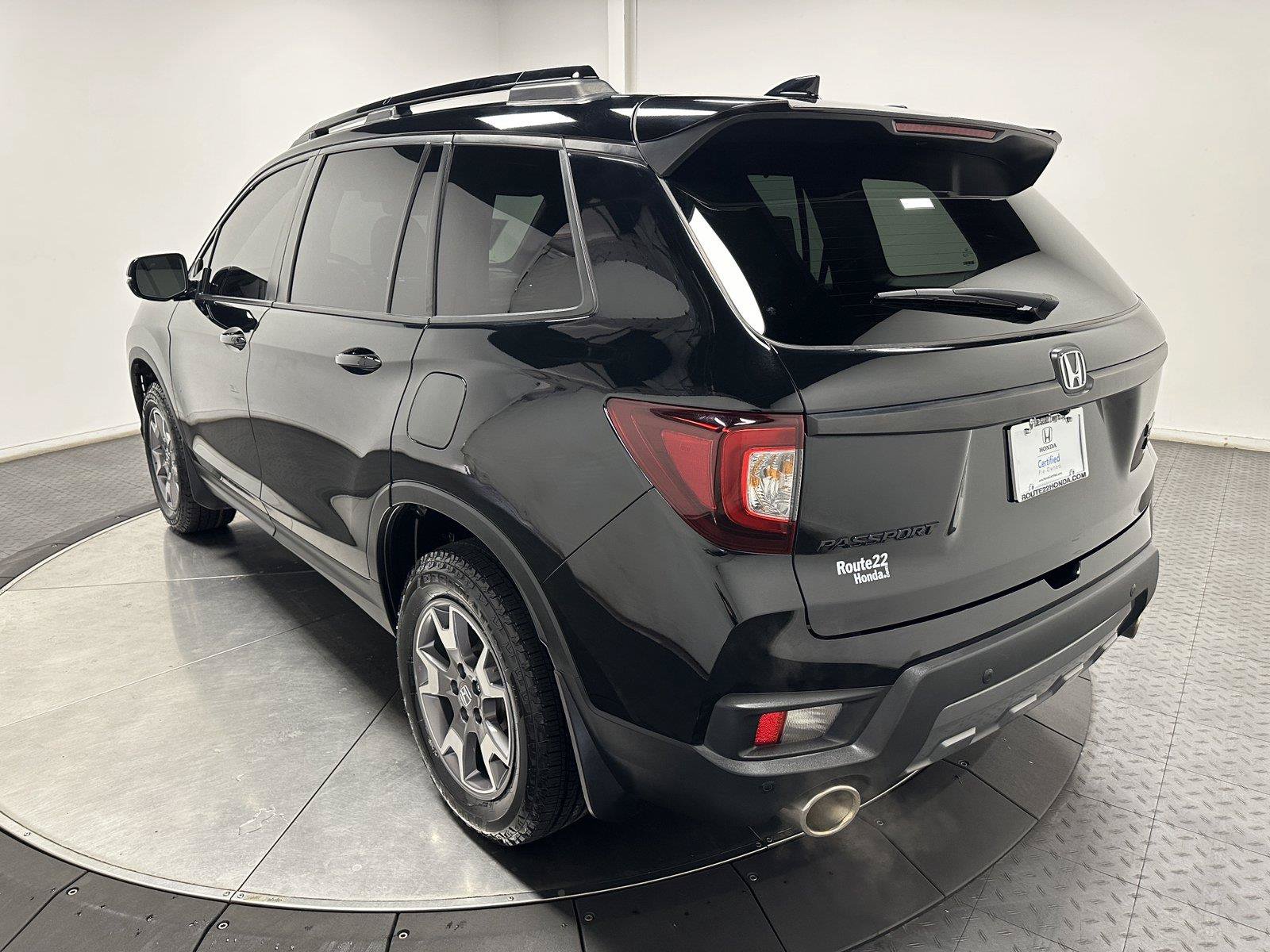 Certified 2023 Honda Passport TrailSport image 9
