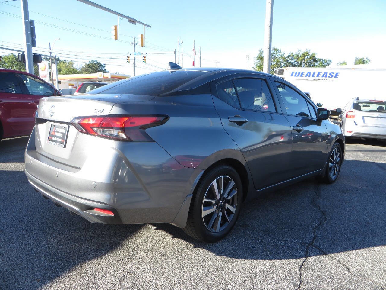 Used 2021 Nissan Versa SV image 24