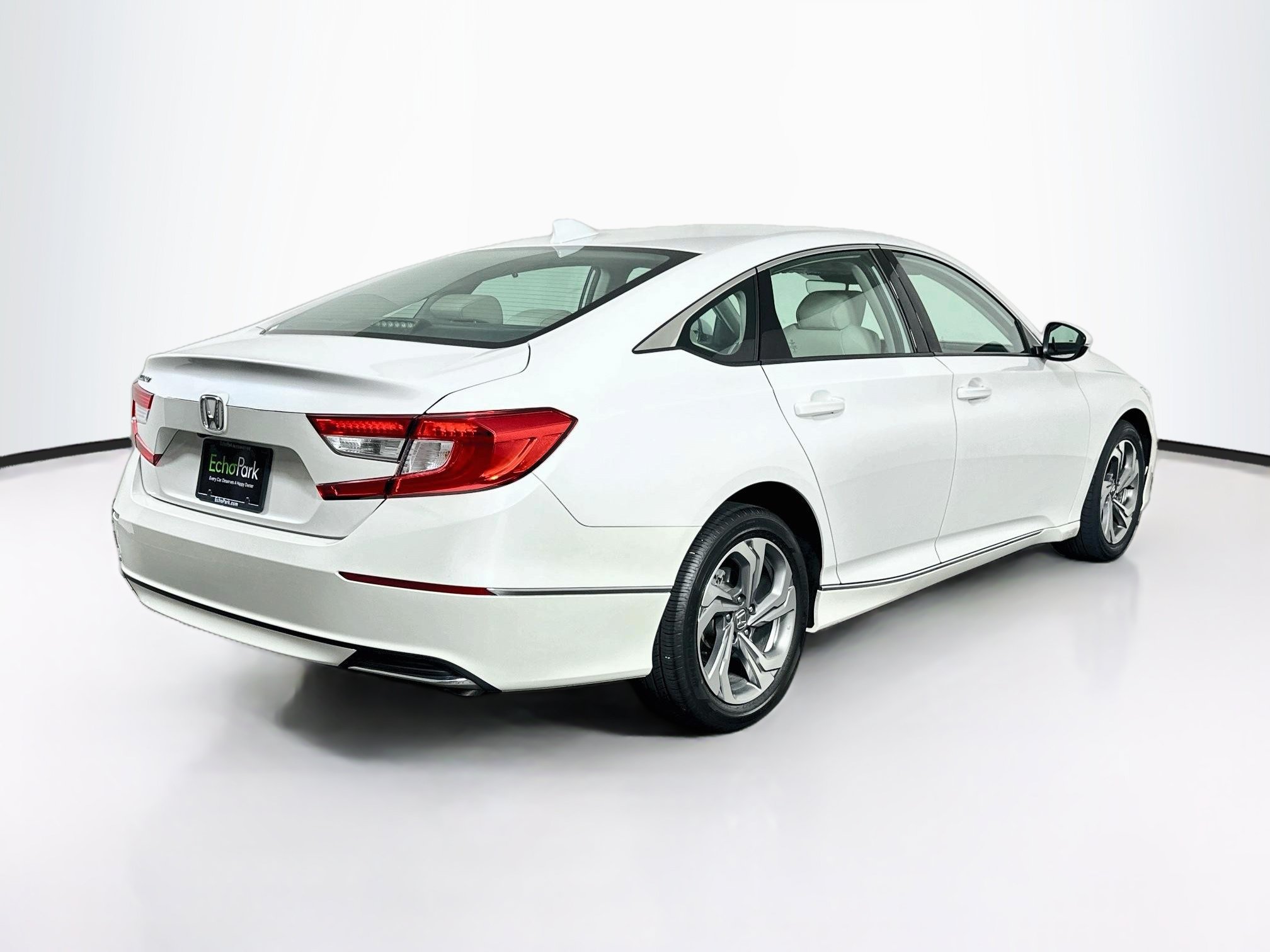 Used 2018 Honda Accord EX-L image 9