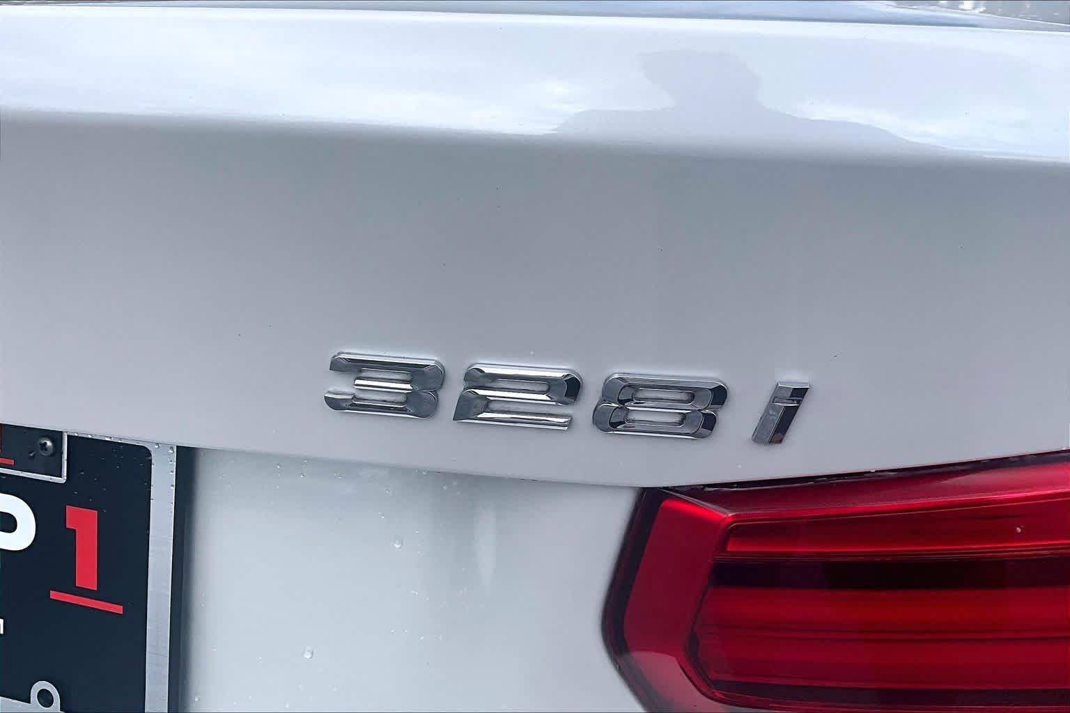Used 2016 BMW 328i Sedan RWD image 10